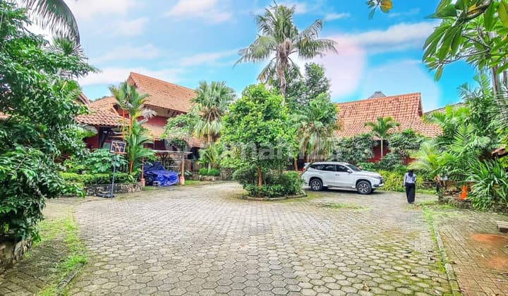 RUMAH LUAS at Jl KEMANG RAYA, JAKSEL (4 UNIT dlm COMPOUND)