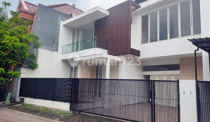 Rumah di Citraland Villa Taman Gapura, Baru Gress, 2 Lantai, Minimalis, Siap Huni - NNK/WY -