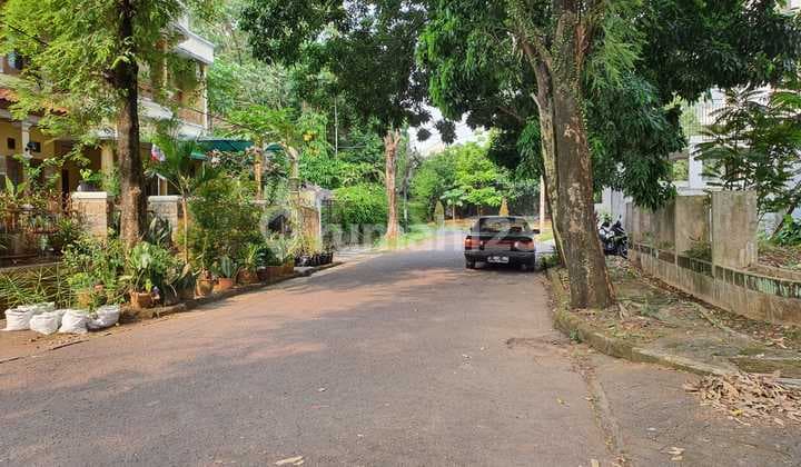 Jarang ada!! Griya Loka posisi sudut