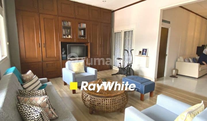 Rumah Cantik Siap Huni Di Kebayoran Baru