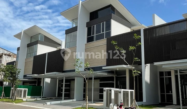 Bisa KPR Rumah Mozart View Golf 300M2 (10X30)