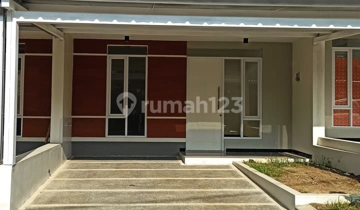 Di Sewa Rumah Baru Minimalis di cluster Sherwood TKI 5