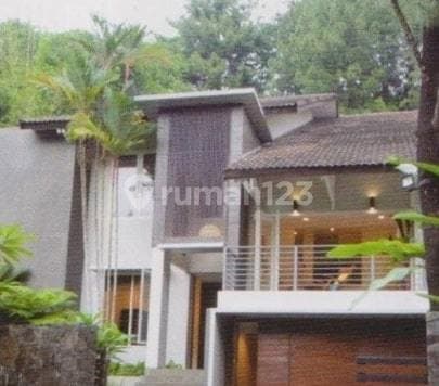 Rumah bernuansa resort di Villa Cinere Mas