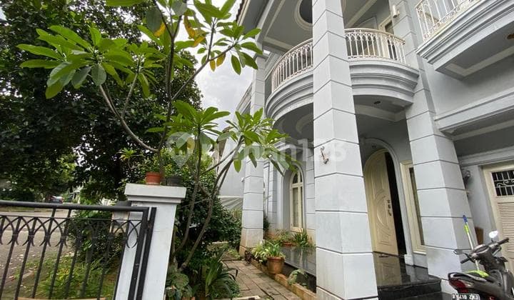 Rumah minimalis Siap Huni dengan layout lapang di Cinere