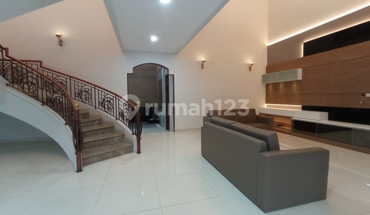 Ready-to-Occupy Luxury Home in Batununggal Cluster, Bandung