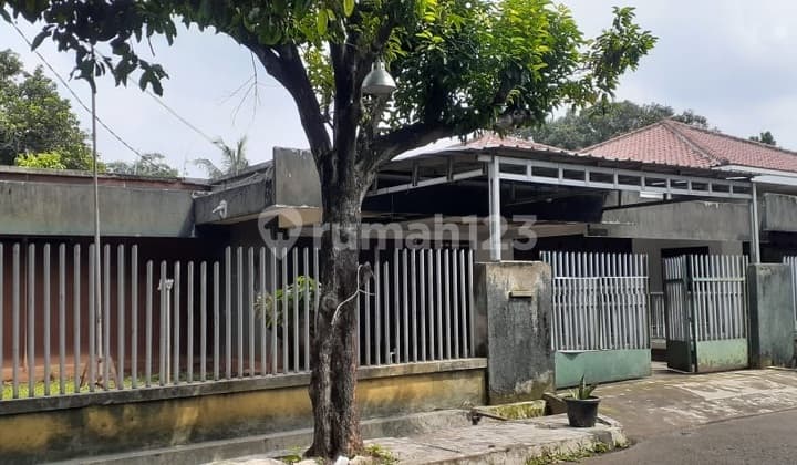 Rumah luas hitung tanah di veteran bintaro jaksel dekat tol