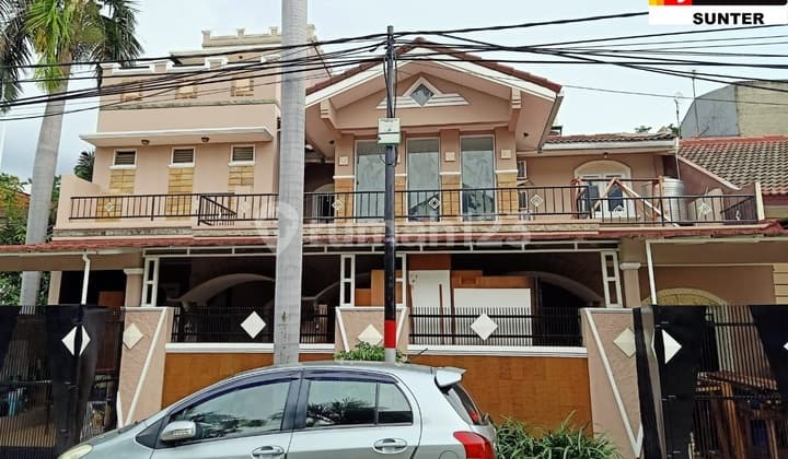 Gading Ayu Corner House