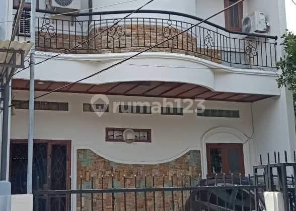 Frans cen-House for Sale in Kedoya Baru..very nice