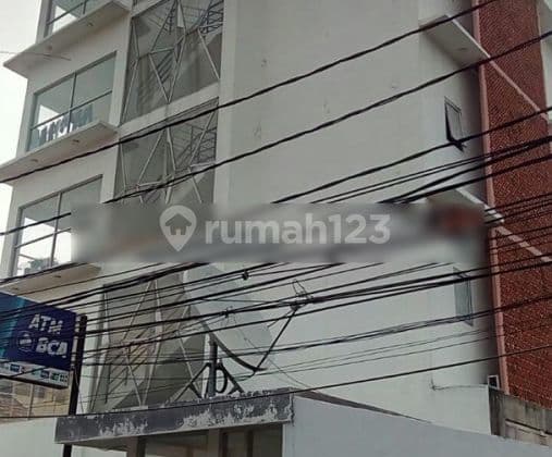 Guest House Megah 83 Kamar Tidur TERISI PENUH di Taman Sari, Jakarta Barat