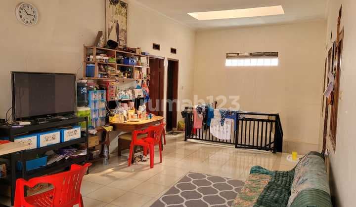 Turun Harga Rumah 2 Lantai Sayap Pajajaran Pandu