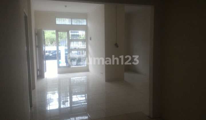 For Sale Ready-to-Occupy House in Serpong Park Housing, Tangerang