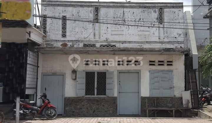 Rumah Hitung Tanah Posisi Strategis Pinggir Jalan Cocok Untuk Usaha