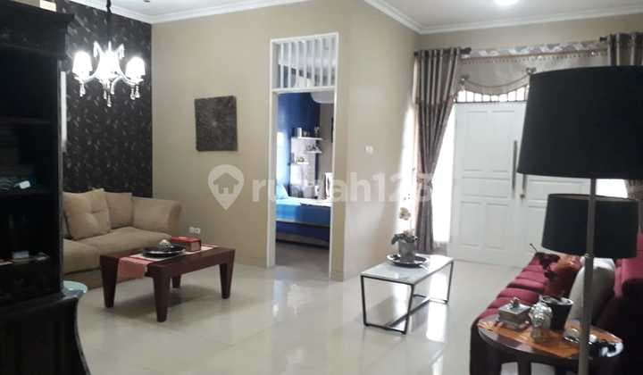 Rumah cantik, siap huni di Kemang Pratama (UM)