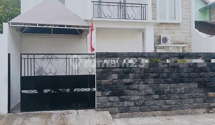 Rumah siap pakai di dalam kota solo