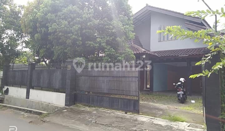Dijual rumah dekat tol di jalan durian utara Banyumanik