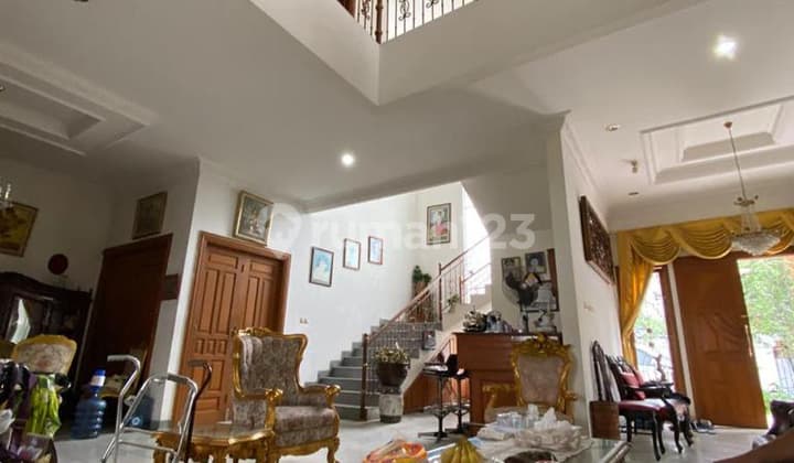 Dijual Rumah Hoek Siap Huni Di Jl. Selat makasar, Duren Sawit, Jakarta Timur