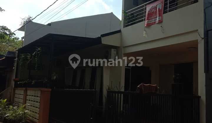 Di Jual Rumah di Komplek Graha Bintaro Indah
