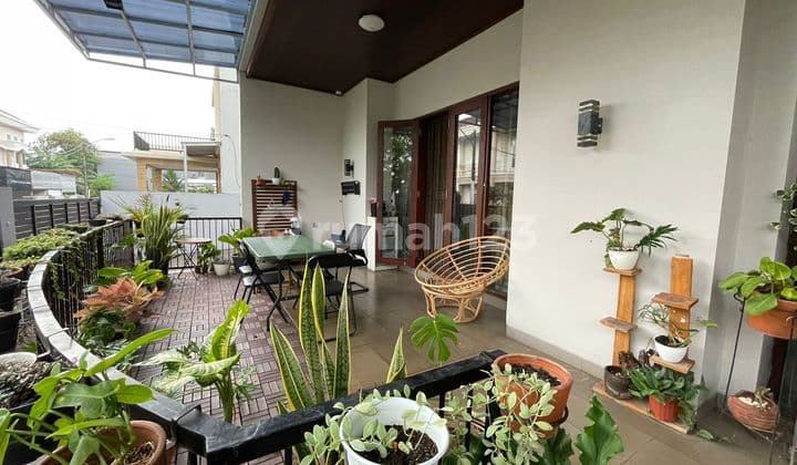 Rumah hoek 2lt villa meruya type resort