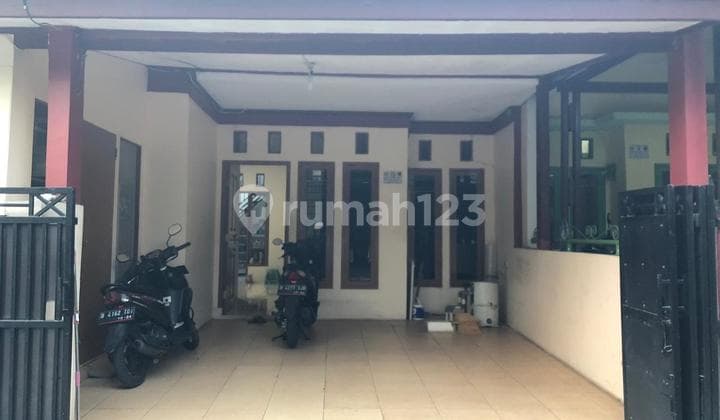 Rumah LUAS 1,5 Lantai Nyaman CLUSTER STRATEGIS Di TANAH BARU Dekat TOL Kukusan Cijago Krukut Desari