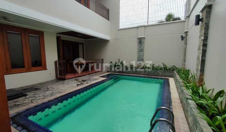 Rumah Disewakan Area Pondok Indah