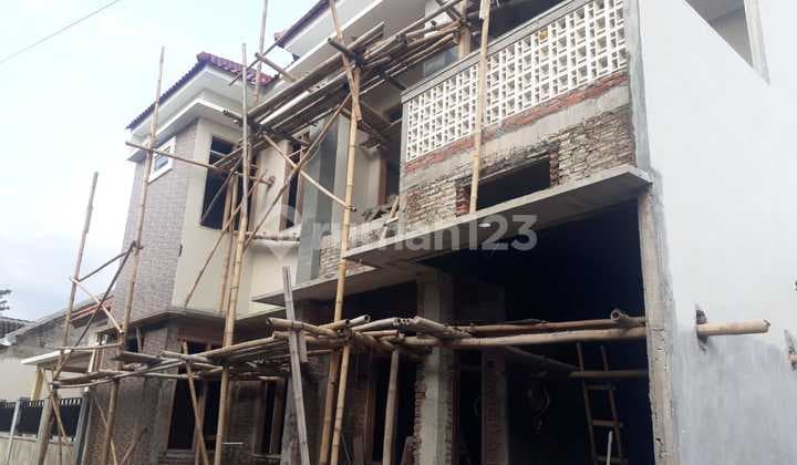 Rumah Baru 2 Lantai Di Purbayan Gentan Sukoharjo