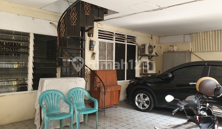 Sale Rumah Tinggal di Menteng Ada Kost An. Bagus Untuk Investasi