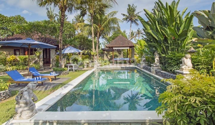 villa with good area close to saba beach only for long term 20 years