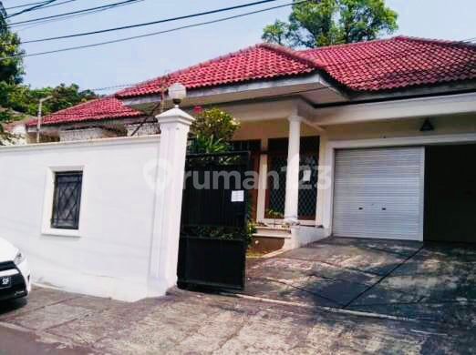 Dijual Rumah At Kemang Harga Menarik - Jakarta Selatan.