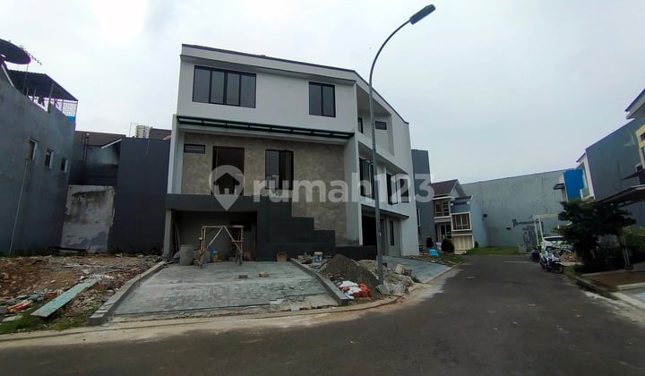 Dijual cepat rumah mewah di cluster costarica Modernland