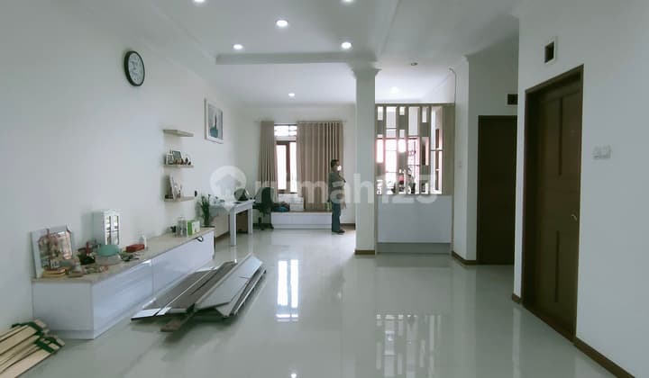 DISEWAKAN RUMAH CANTIK, MINIMALIS, DAN ASRI