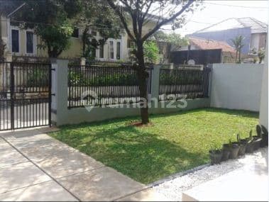 LUAS dan TERAWAT, rumah 5KT di CIPETE, Jakarta Selatan