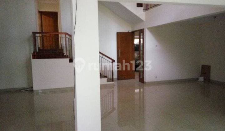Rumah di Wijaya Kusuma, Jakarta Selatan