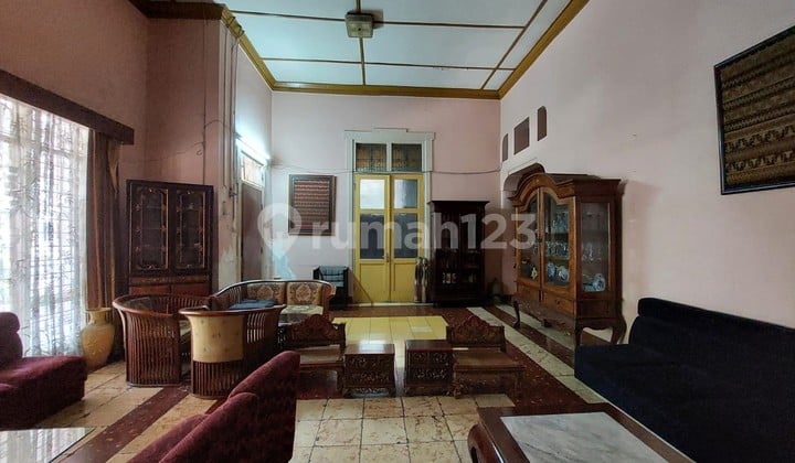 Dijual Rumah Tua di Jl. RE Martadinata Bandung