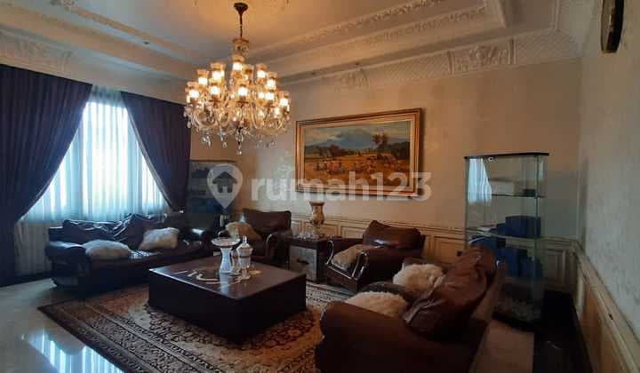 Rumah Mewah di Taman Cilandak Bebas Banjir Lokasi Strategis Harga Furnished