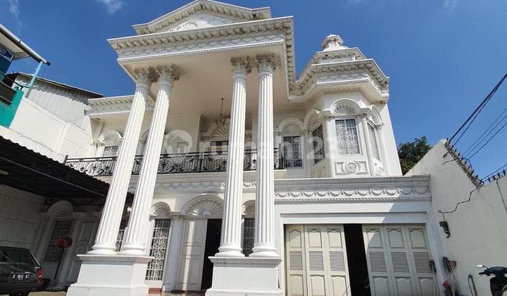 Luxury House Jatiwaringin