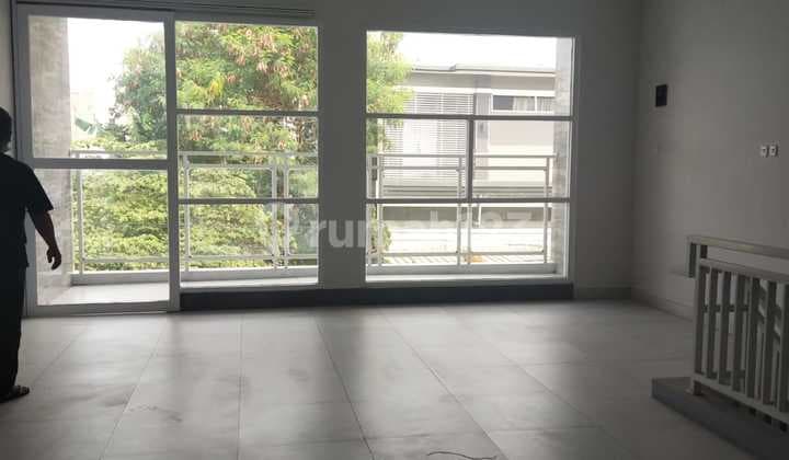 Rumah Baru 2 Lantai Siap Huni Di Dekat Tol Kopo Bandung