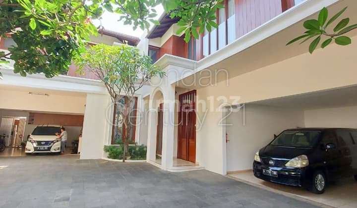 Dijual Town House Mewah Desain Cantik Di Cipete Jakarta Selatan