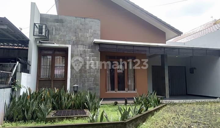 Rumah Dekat Java Mall Siap Huni , Bagus, bisa Digunakan untuk Homestay