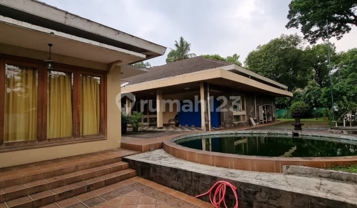 FOR SALE HOUSE at HANG TUAH St, PATI UNUS, KEBAYORAN BARU, SOUTH JAKARTA