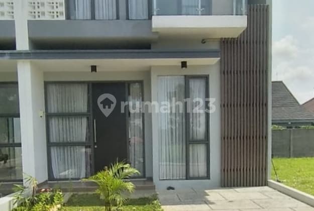 DI JUAL RUMAH ASRI DI LOKASI YANG TENANG