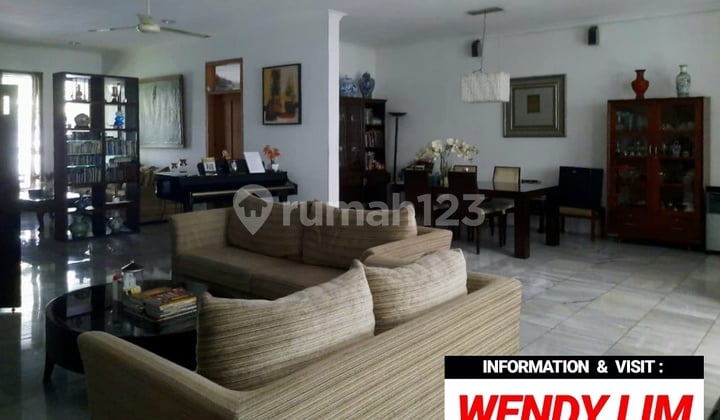 DIJUAL RUMAH at Jl SUREN, SENOPATI, KEBAYORAN BARU (JARANG ADA)