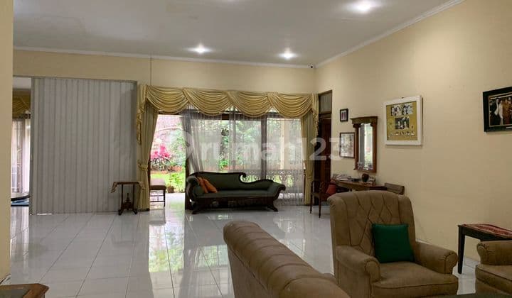 Rumah Asri Dekat Mall Pvj, Sayap Sukajadi, Bandung