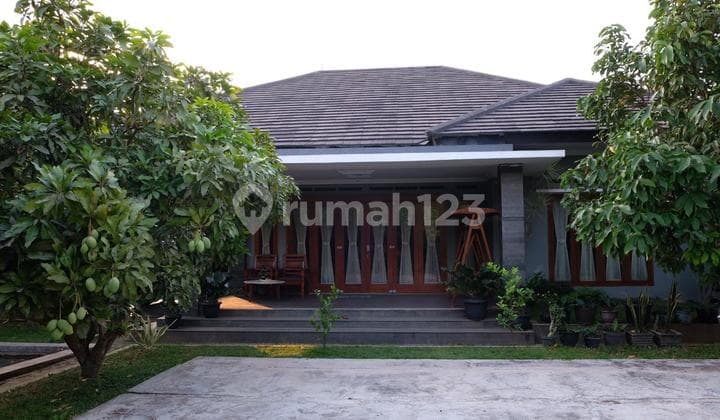 Rumah di Cicalengka Include Kolam Pemancingan SHM Dekat Tol