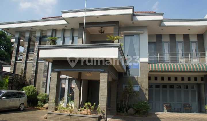 Rumah mewah siap huni di pondok gede