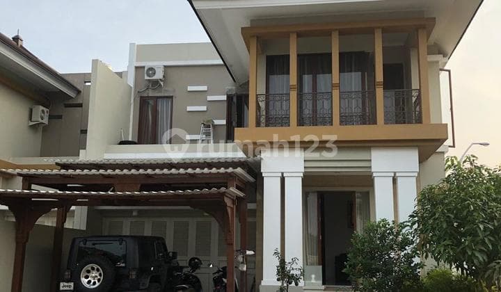 RUMAH MEWAH DEKAT UGM
