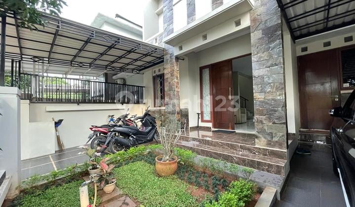 Dijual Rumah Cantik Siap Huni di Grand Wisata Bekasi.
