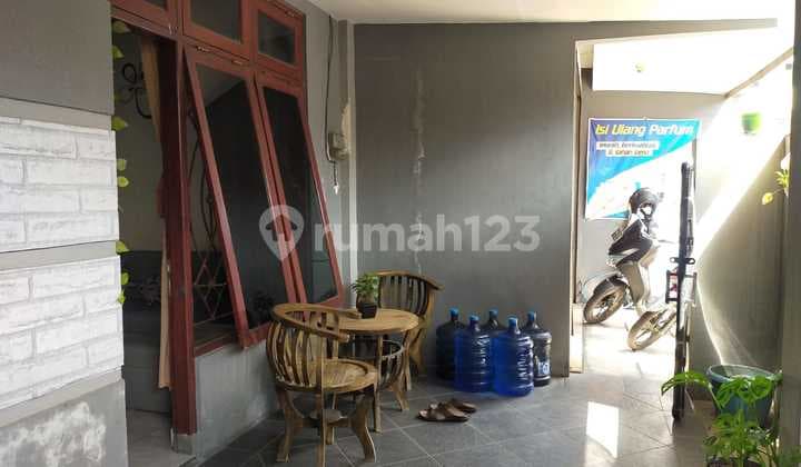 Rumah siap pakai di dalam kota solo