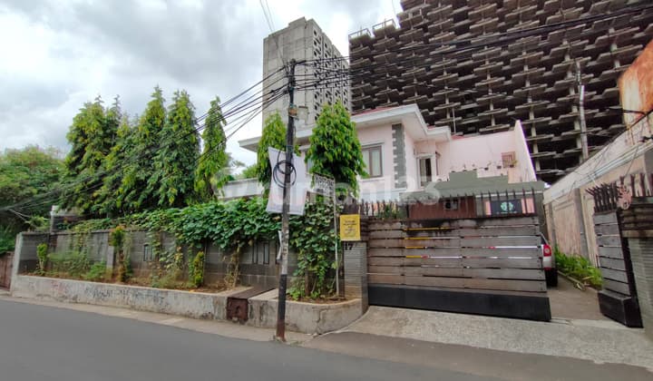 Rumah di Jl. Gili Sampeng Kebon Jeruk. Lokasi Dekat Umb Binus.