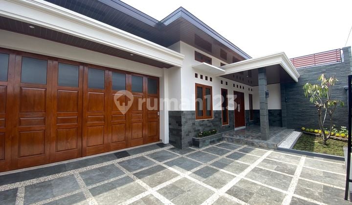 Rumah besar bagus nyaman di sumber solo