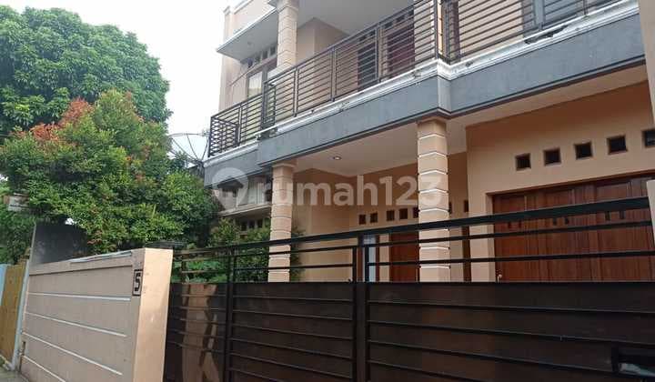 Dijual rumah daerah radio dalam jakarta selatan